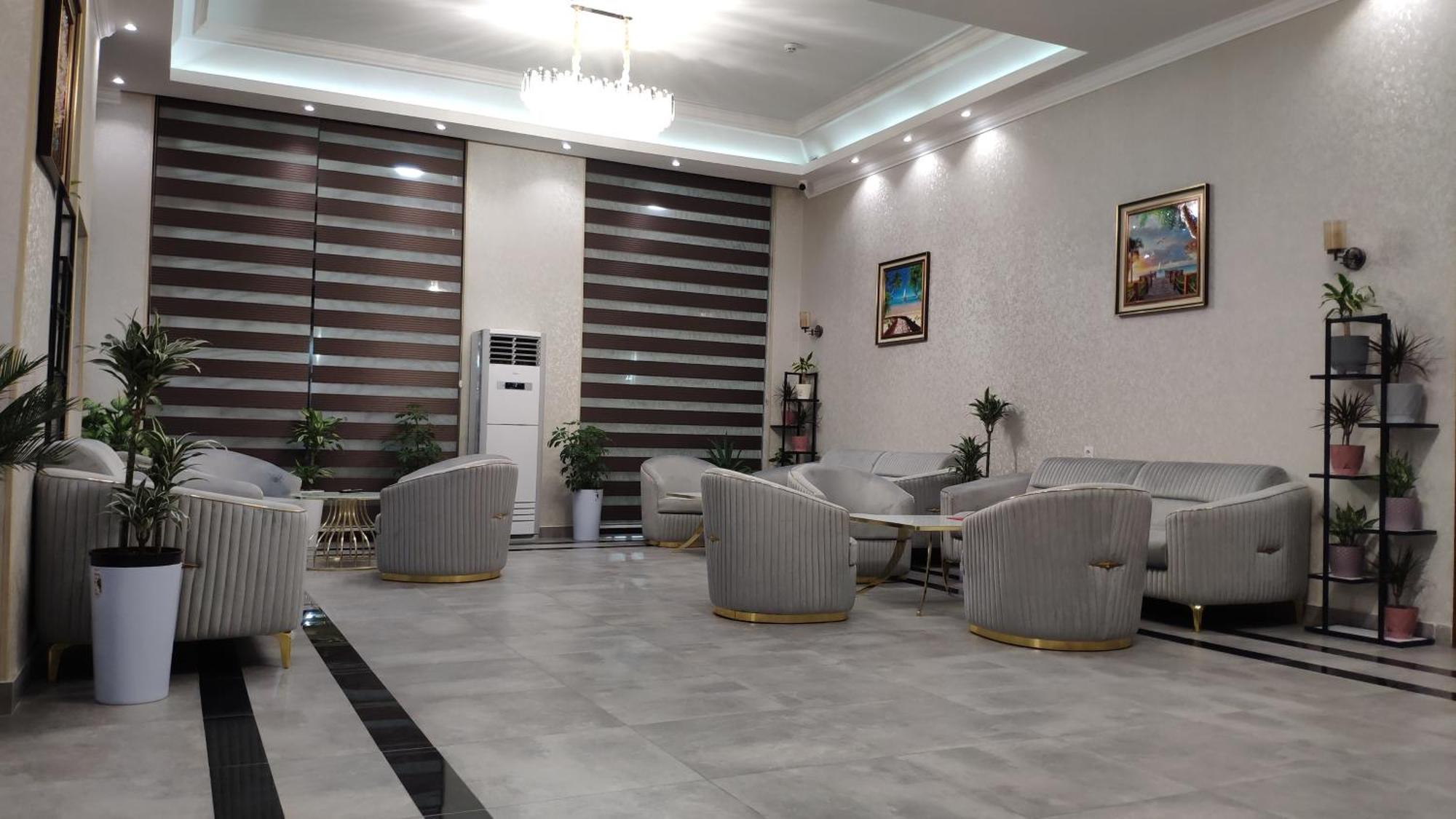Grand Turon Plaza Hotel ทาชเคนต์ ภายนอก รูปภาพ