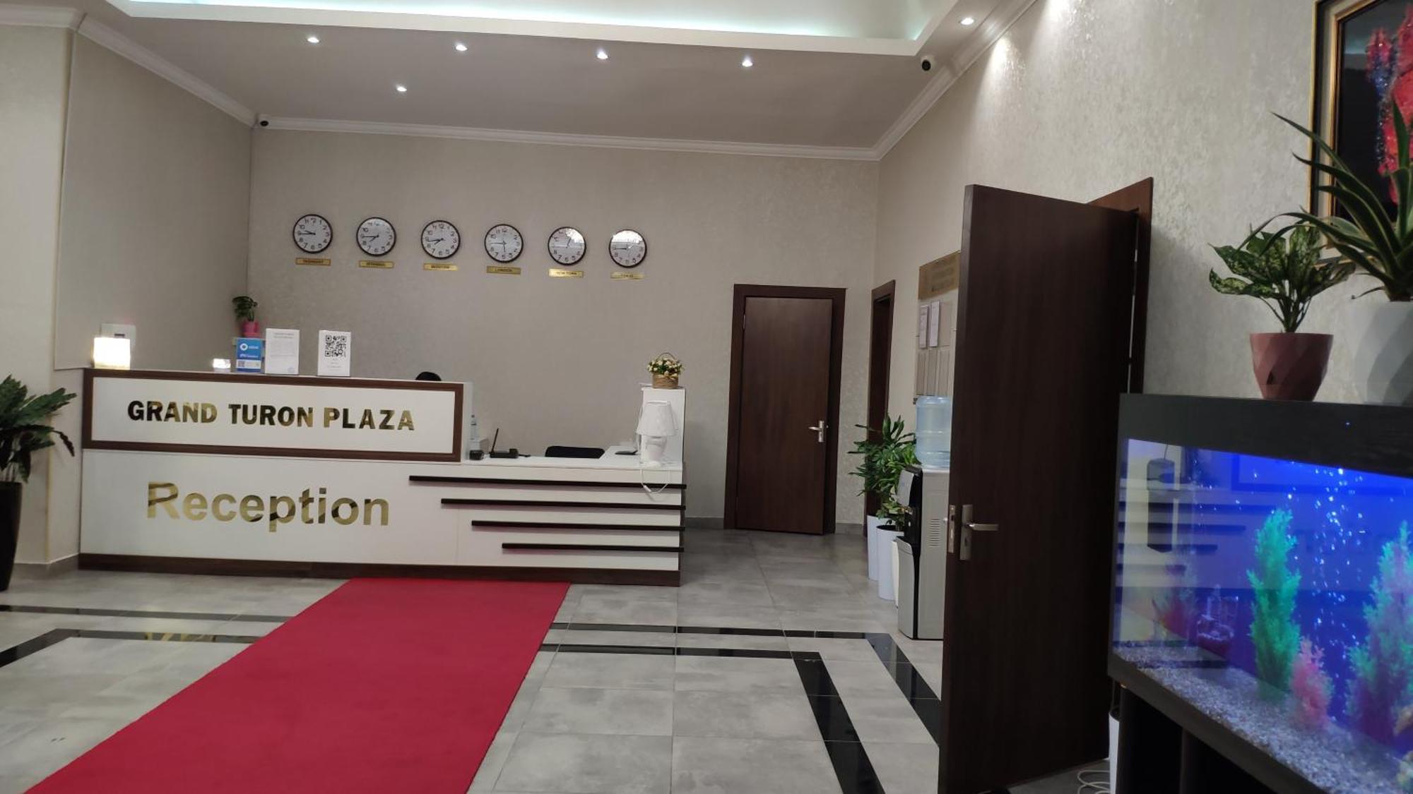 Grand Turon Plaza Hotel ทาชเคนต์ ภายนอก รูปภาพ